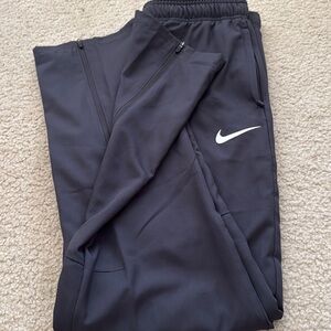 NWOT Women Nike DRI-FIT Athletic Training Pants